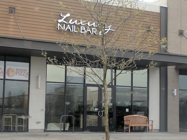 Luxury Nail Barthumbnail