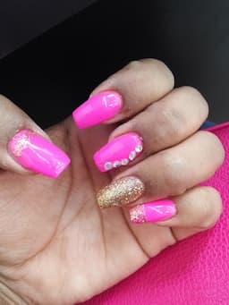 logo-pink
