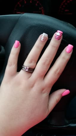 logo-pink