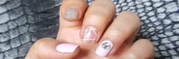 logo-pink