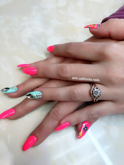 logo-pink