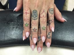 logo-pink