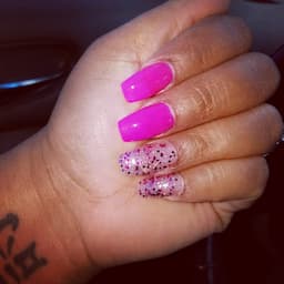 logo-pink