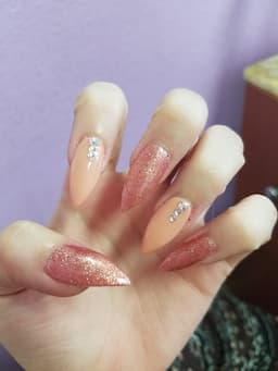 logo-pink