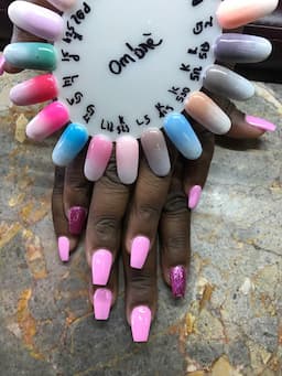 logo-pink