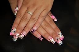 logo-pink