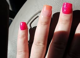 logo-pink