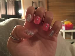 logo-pink