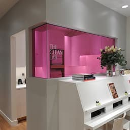 logo-pink
