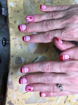 logo-pink