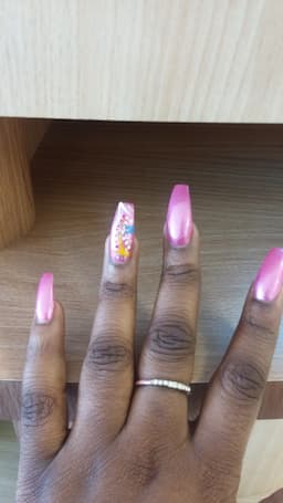 logo-pink