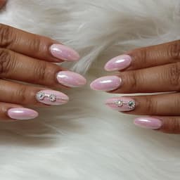 logo-pink