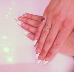 logo-pink
