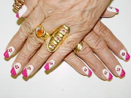 logo-pink